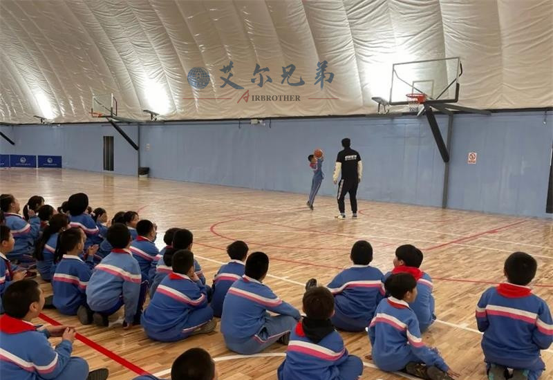 天津校區(qū)打造優(yōu)質氣膜室內體育館